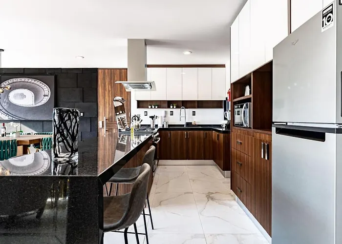 Polanco Living - Balcony, Workspace & Parking Apartment